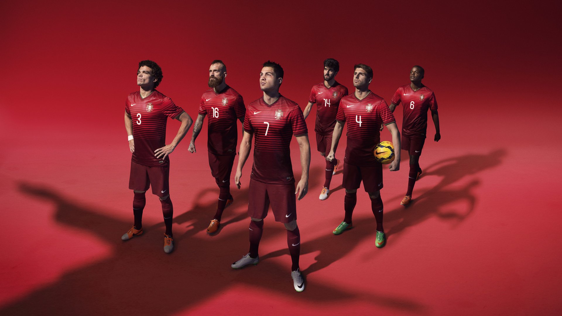 英超激烈争夺,豪门鏖战不断